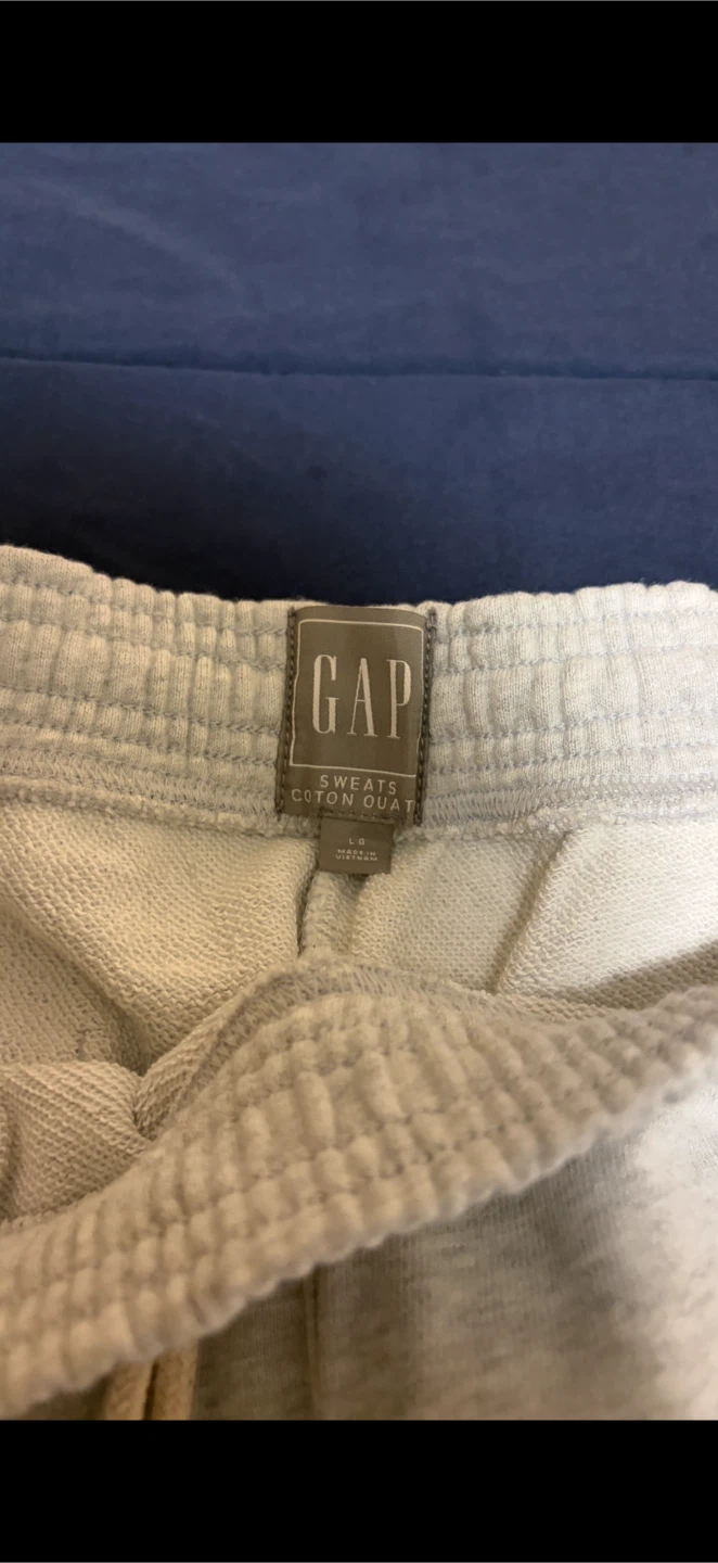 GAP Sweat Shorts - photo 3