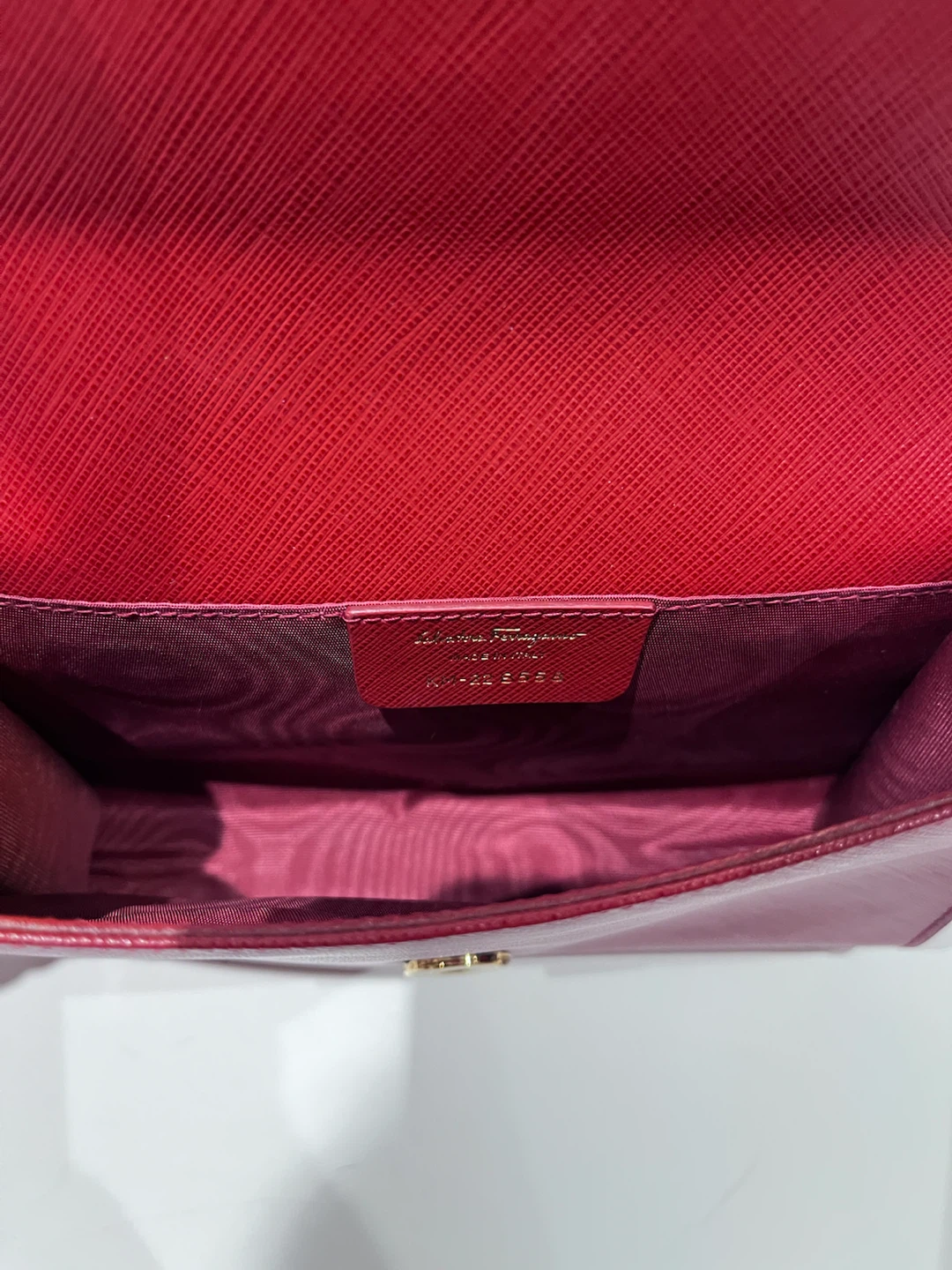 Preowned Authentic Salvatore Ferragamo Vara Ribbon Chain Bag - photo 3