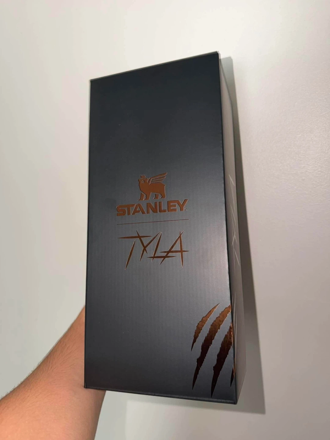 Stanley Tyla Quencher H2.0 FlowState Tumbler 40oz - photo 2