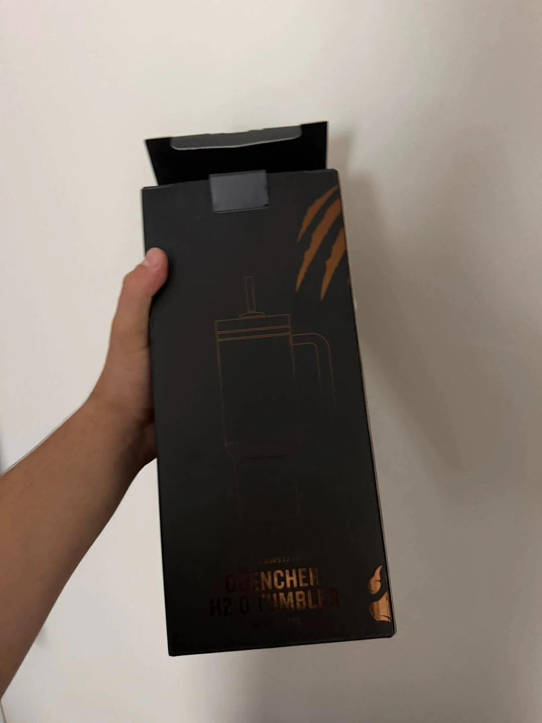 Stanley Tyla Quencher H2.0 FlowState Tumbler 40oz - photo 4