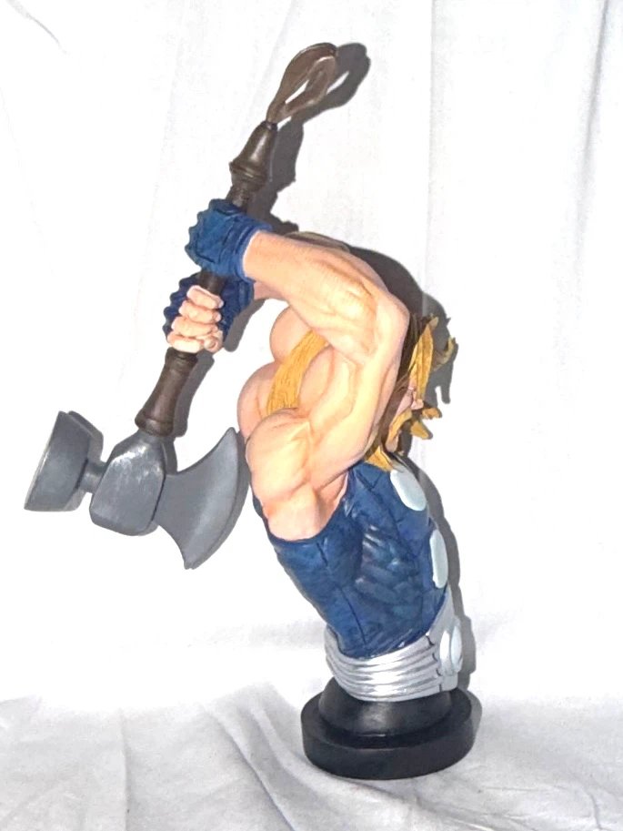 Diamond Select Marvel ultimate Thor Mini Bust - photo 3