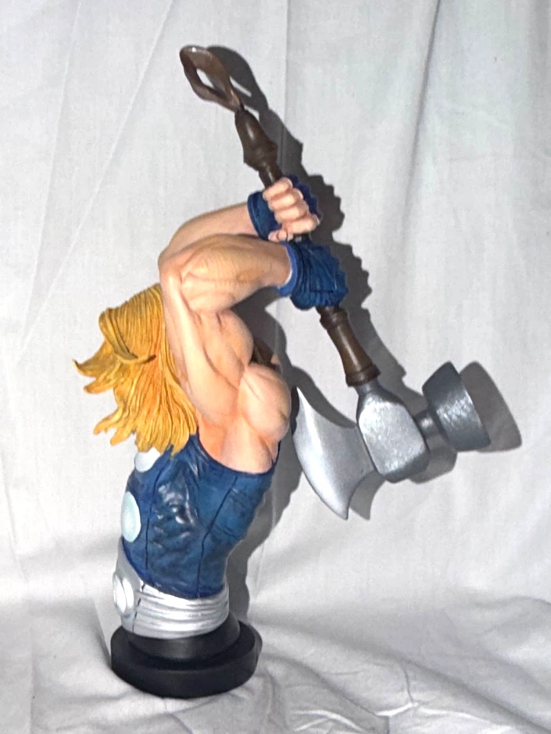 Diamond Select Marvel ultimate Thor Mini Bust - photo 5