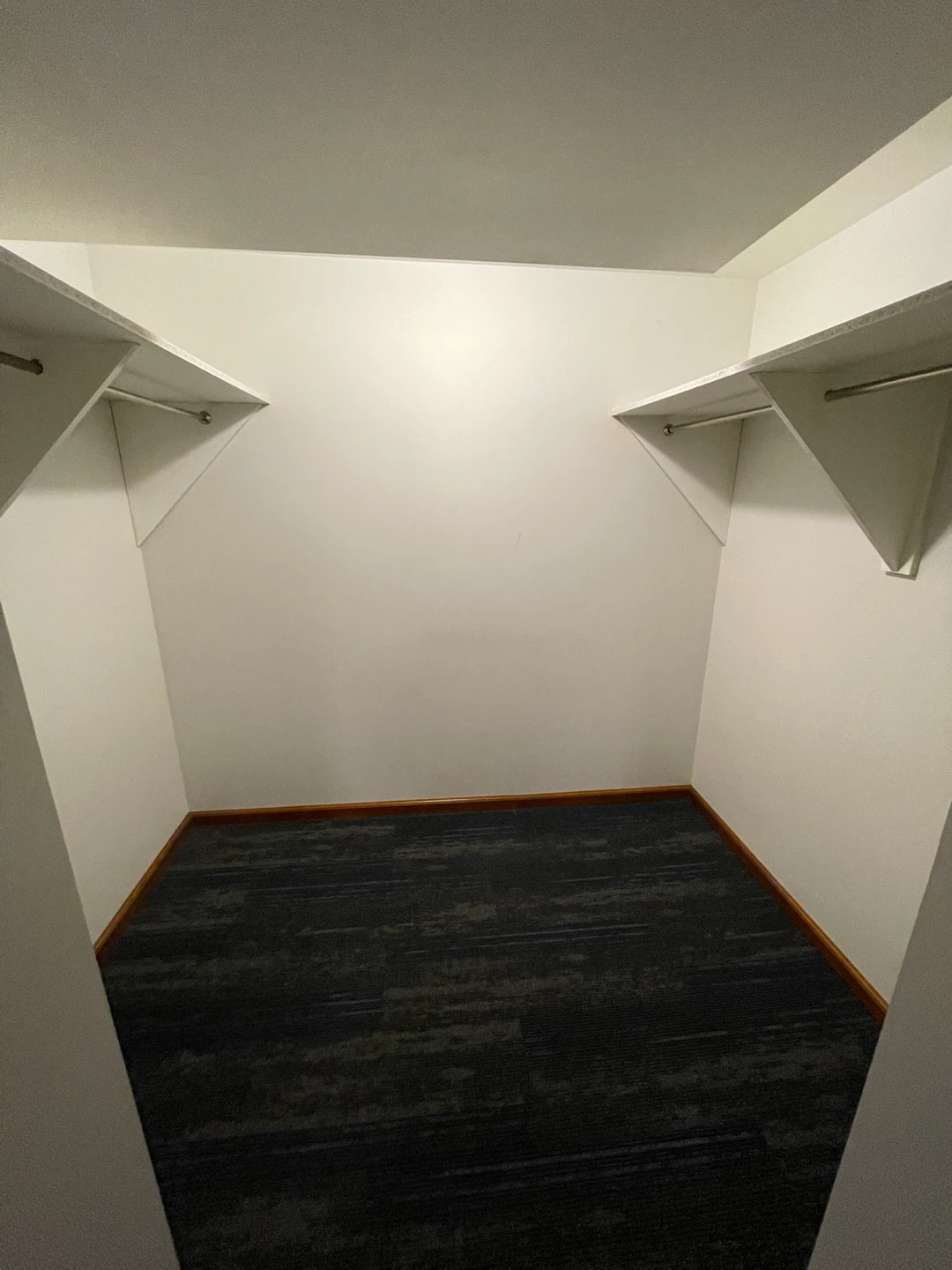 Basement for rent - photo 3