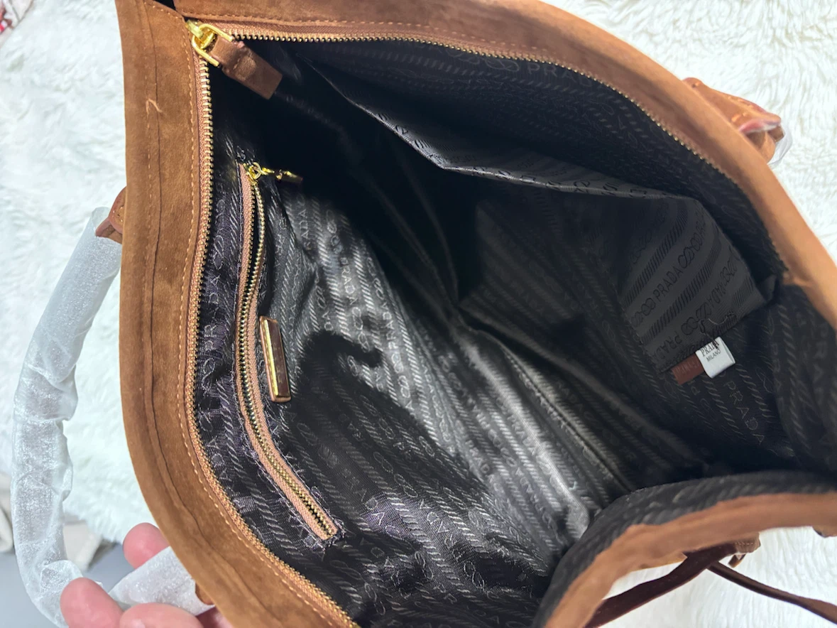 Prada Suede Tote Bag - photo 4