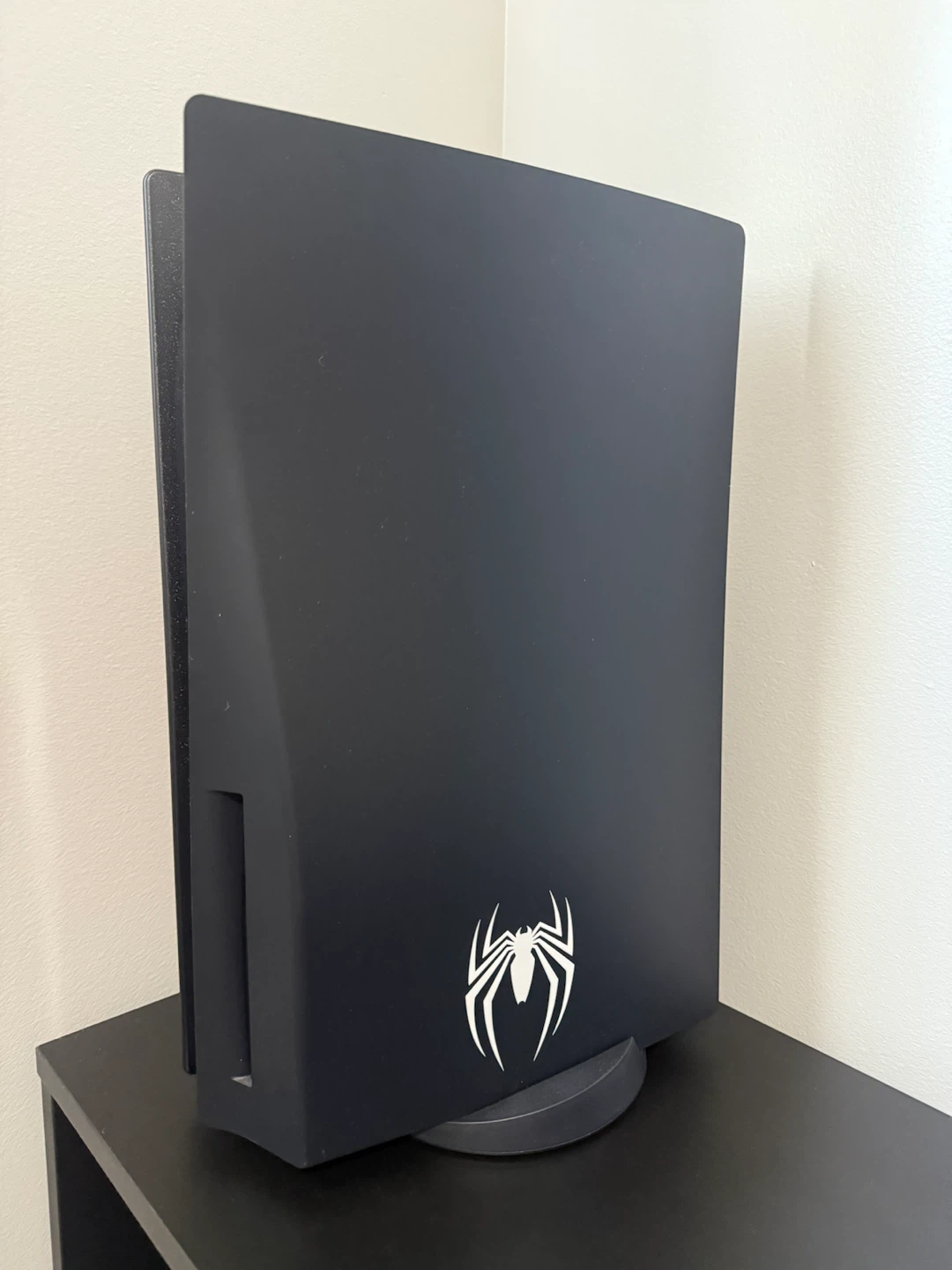 Sony PS5 Marvel Spider-Man 2 Limited Edition Console - photo 2