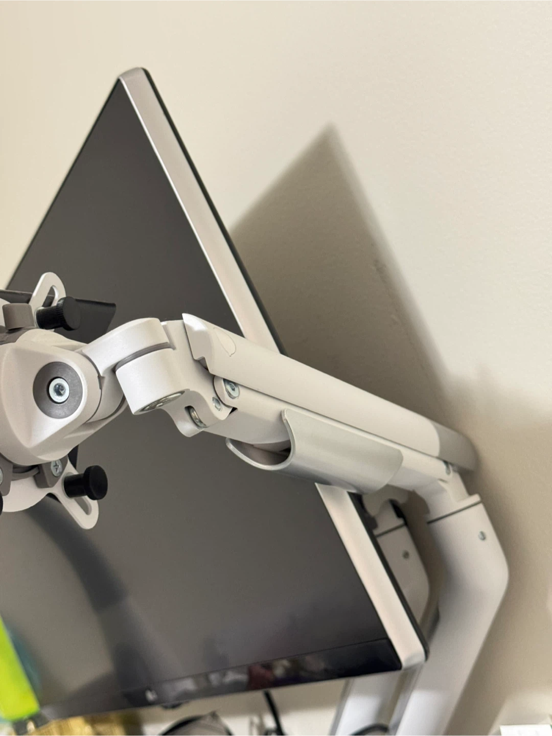 LG 34UM88-P Ultrawide Monitor with WALI Mount - photo 3