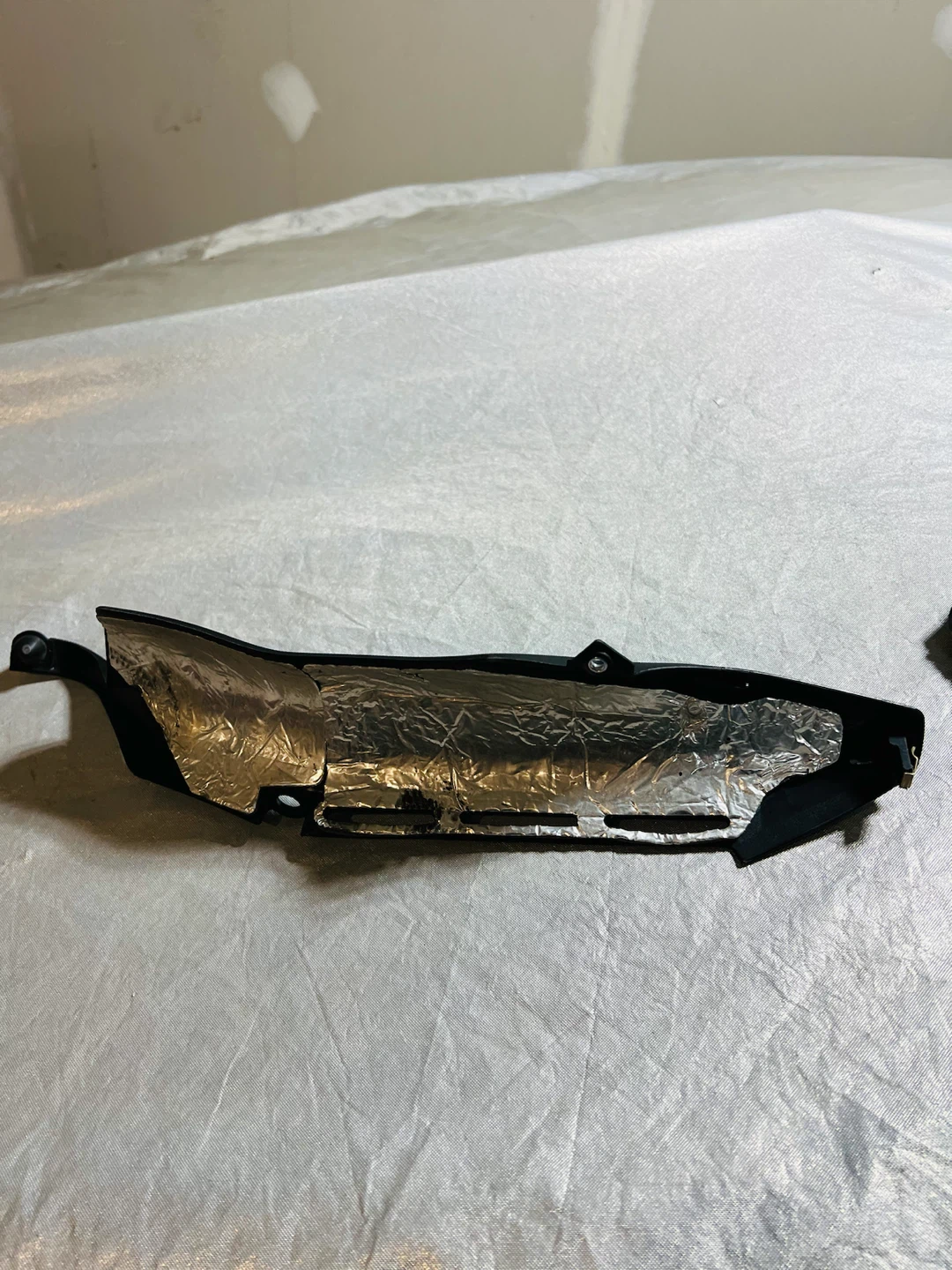 Yamaha R1 07-08 Exhaust cover / rear subframe side rail. - photo 4