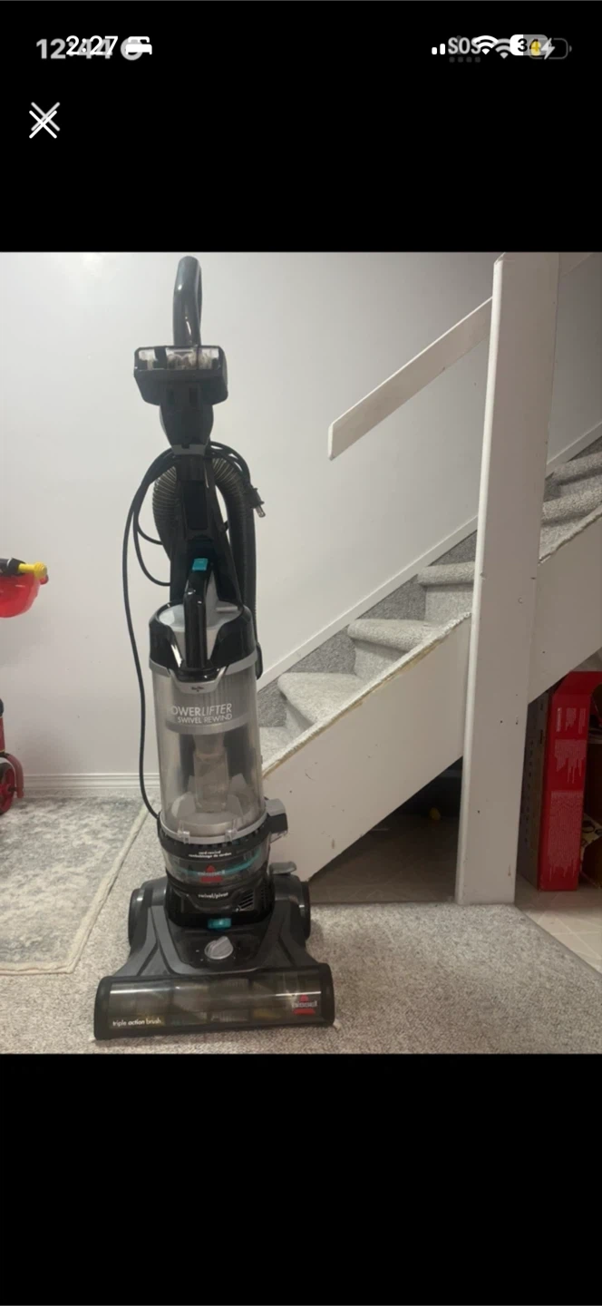 Bissell PowerLifter Swivel Rewind Vacuum