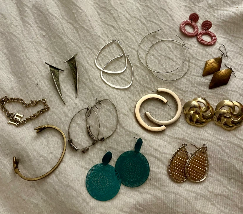 Free - Various Earrings and Braclets