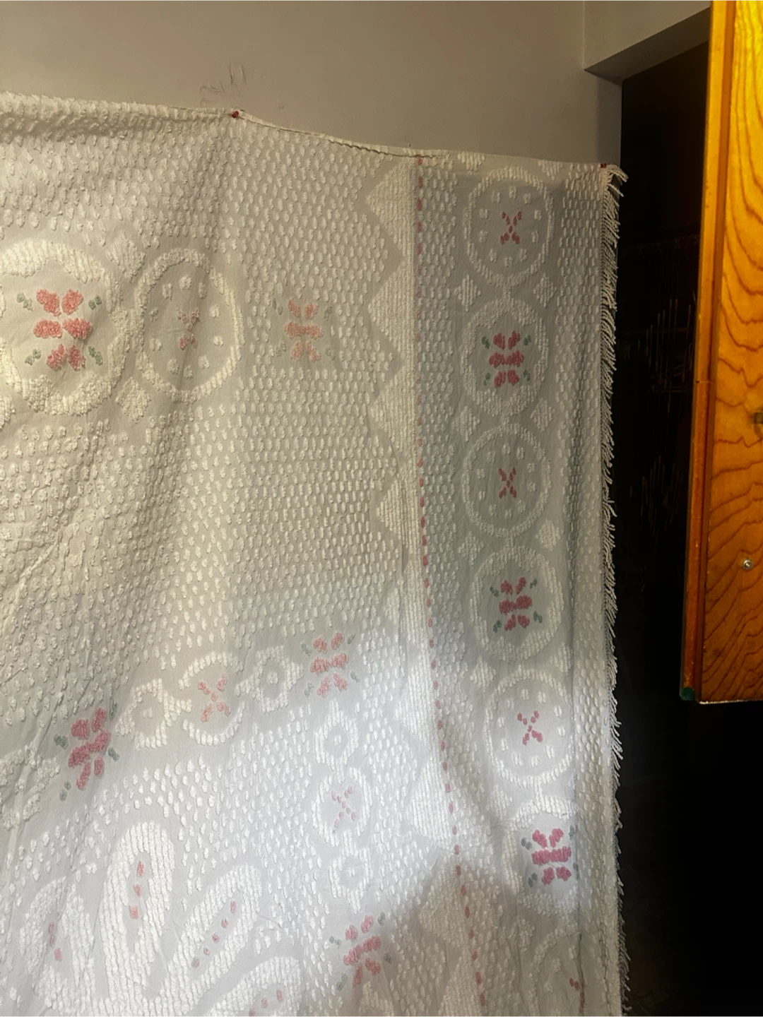 Vintage King Chenille Bedspread Pink Daisy Fringe - photo 5
