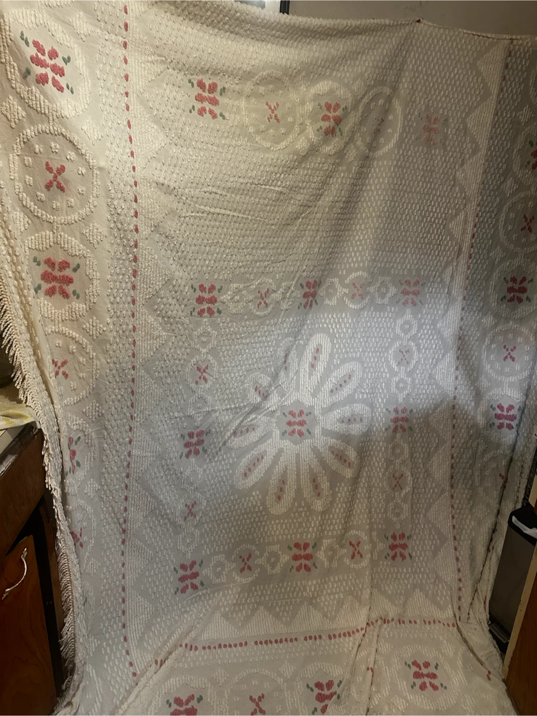 Vintage King Chenille Bedspread Pink Daisy Fringe