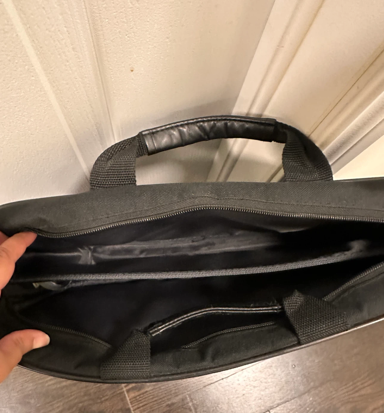 HP Black Laptop Bag - photo 2