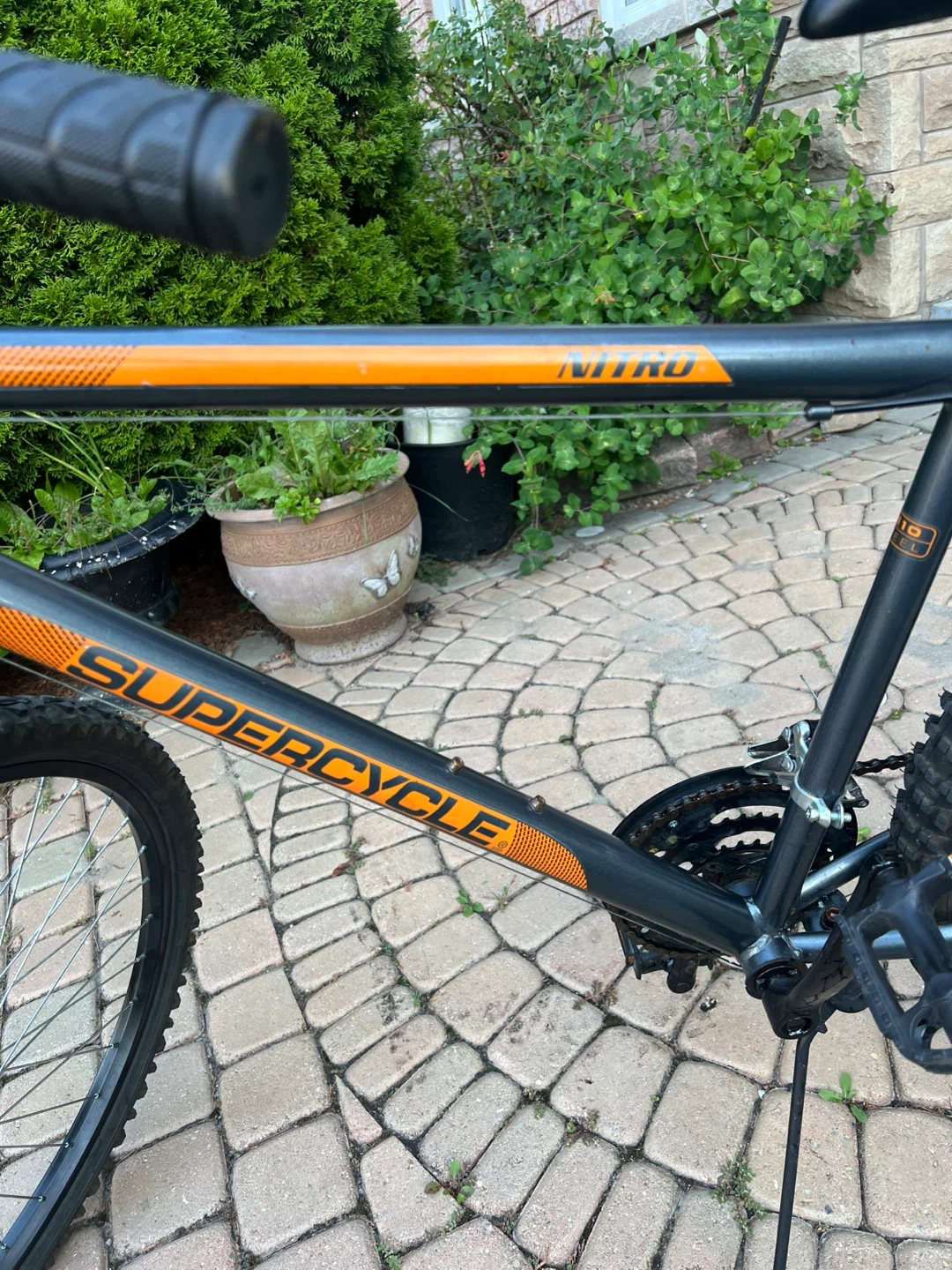 26 inch supercycle Nitro Mountain Bike(fairly new)