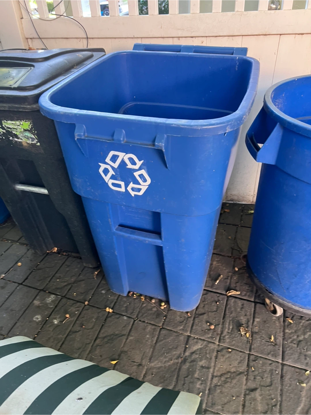 Garbage cans and  Recycling Bins - photo 2