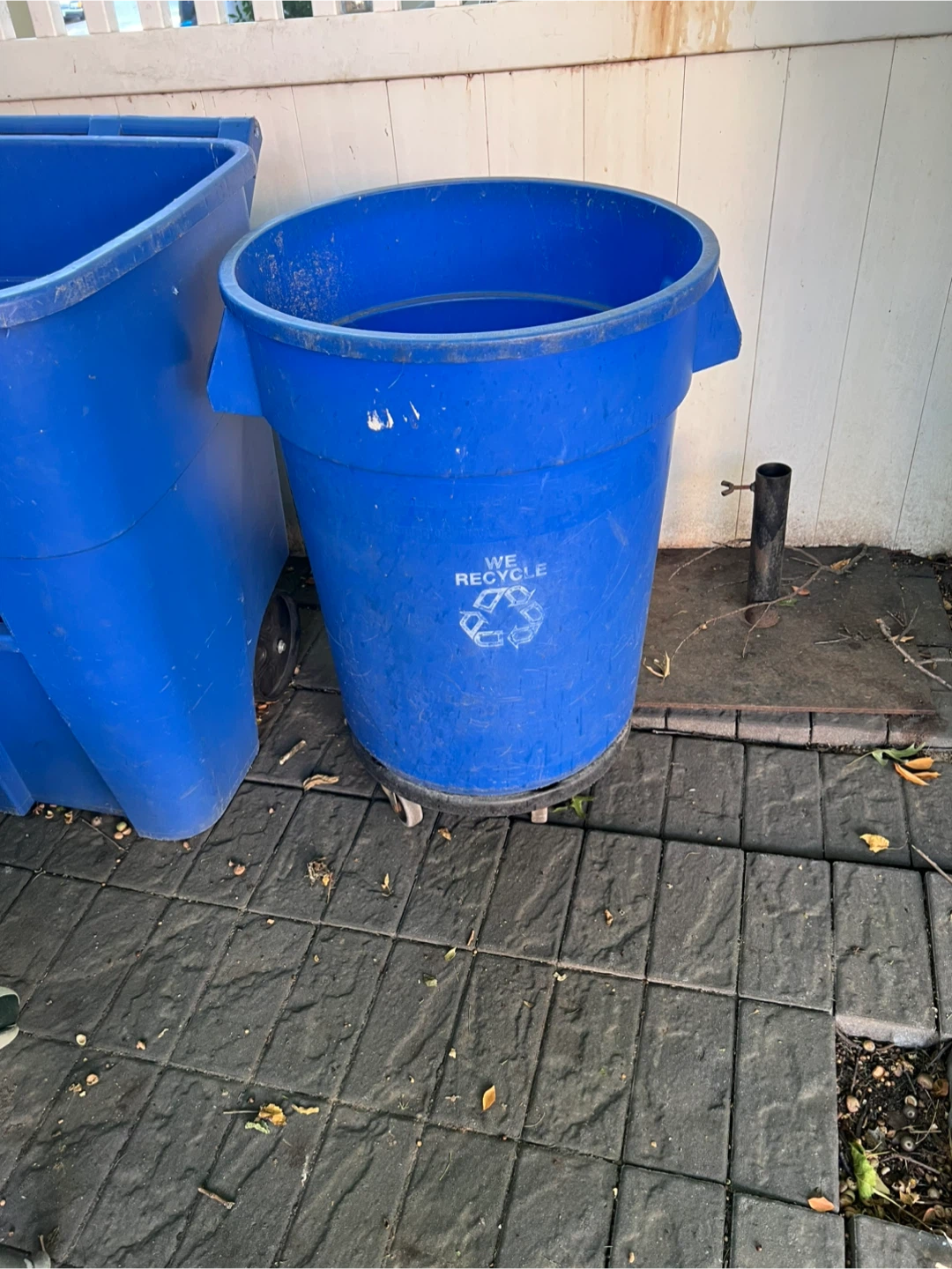 Garbage cans and  Recycling Bins - photo 3