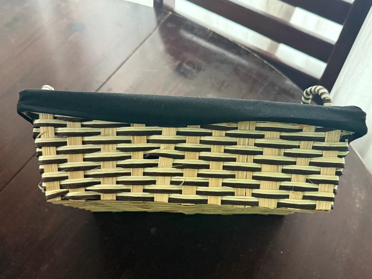 Woven storage basket with black liner - photo 3