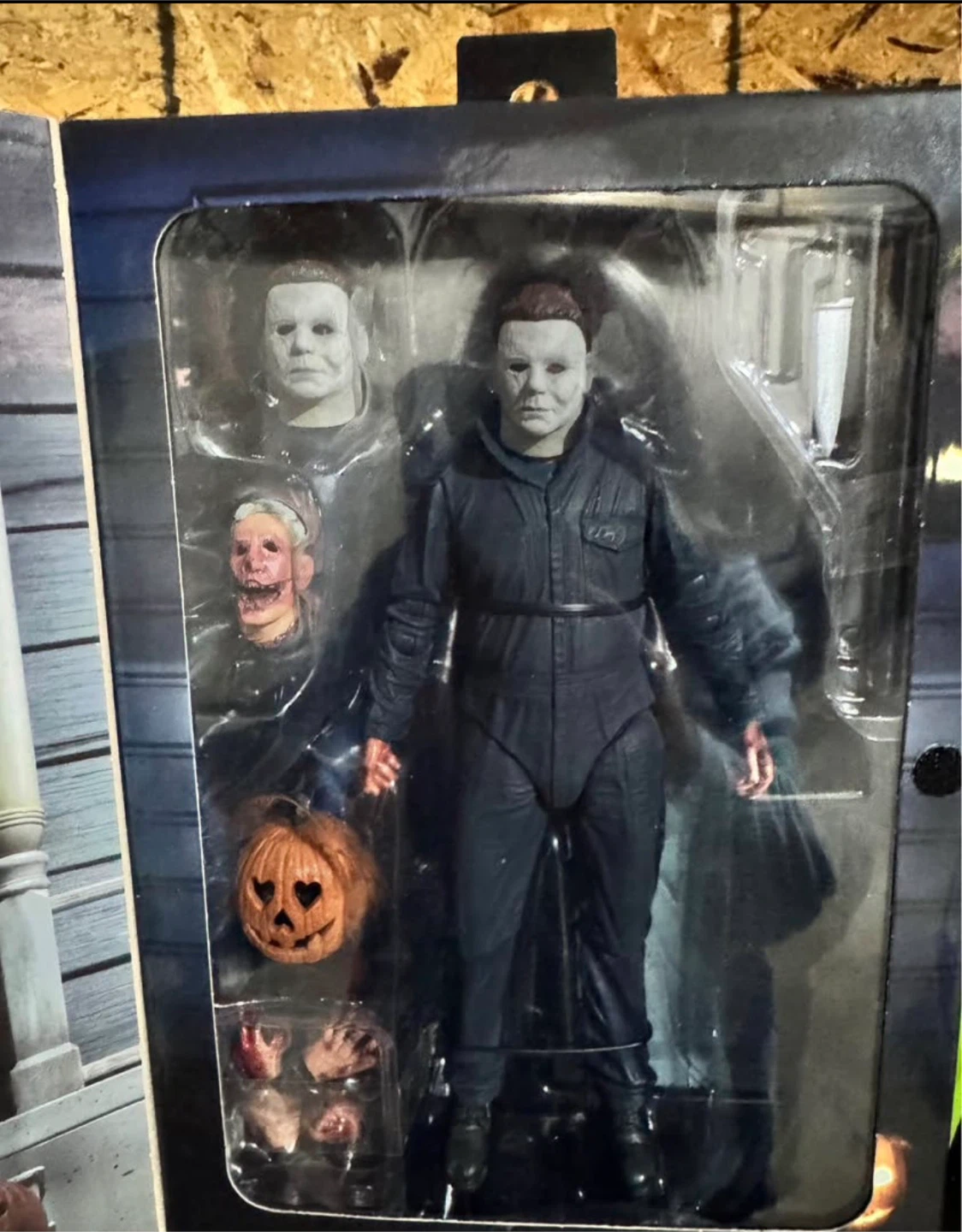 NECA Halloween Ultimate Michael Myers Action Figure - photo 3