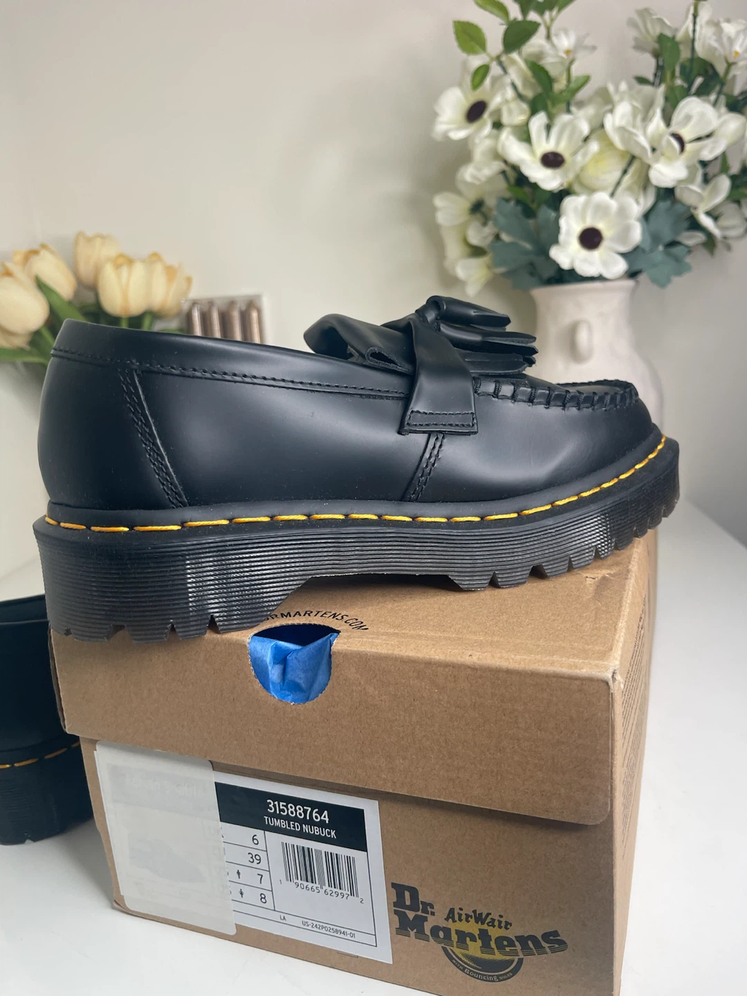 Dr. Martens Tumbled Nubuck Loafers Black Size 6 - photo 4