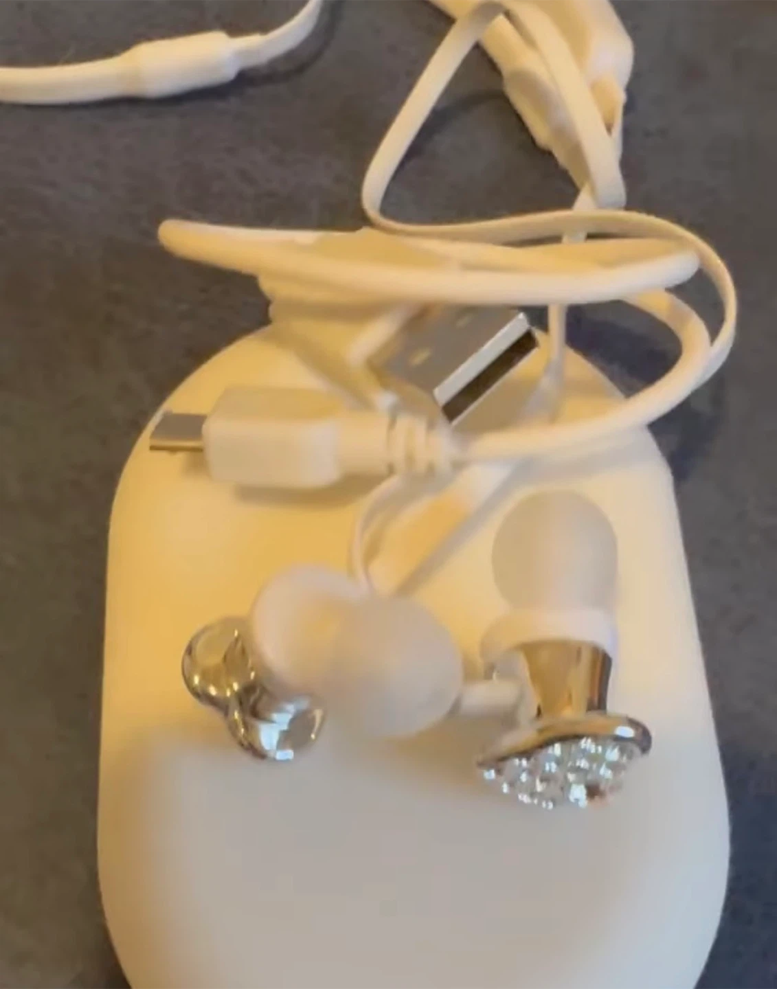 Swarovski Crystal Wired Earbuds with Case - photo 3