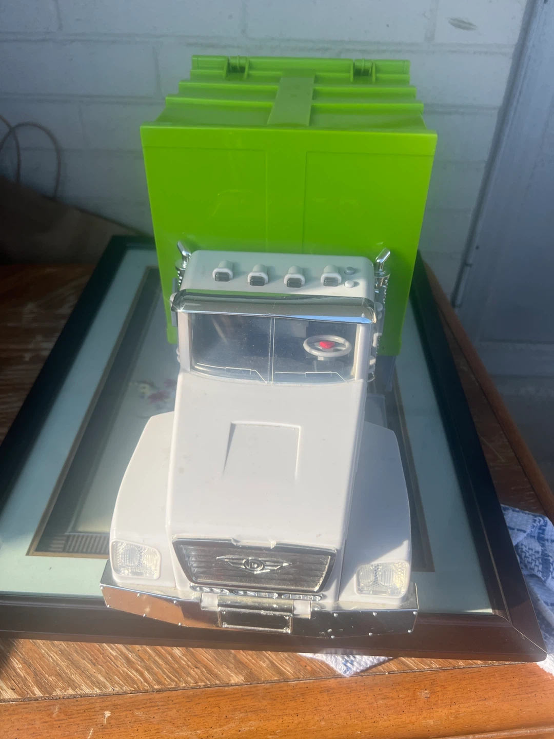 Large Green Toy Recycling Truck - photo 3