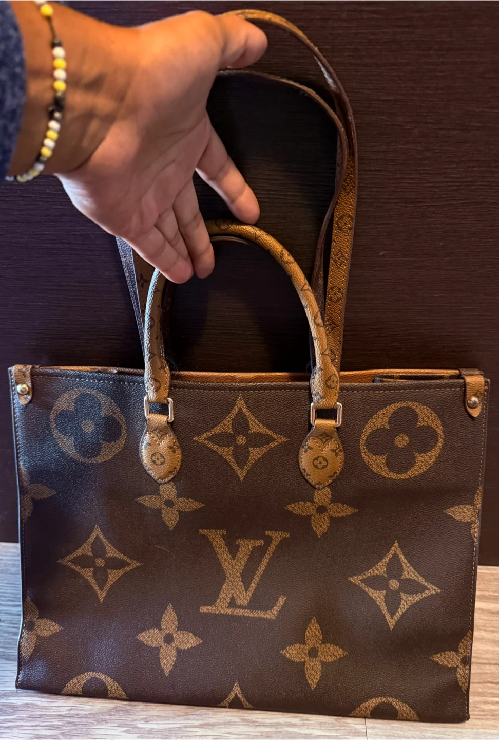 NEVER USED • MINT • Large LV LOUIS VUITTON TOTE  w Should Straps
