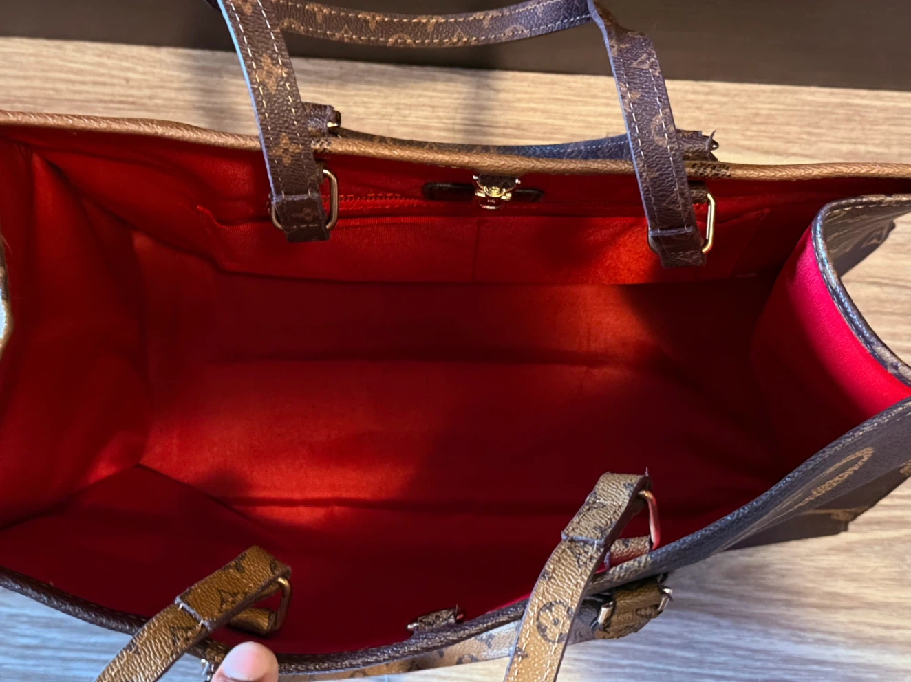 NEVER USED • MINT • Large LV LOUIS VUITTON TOTE  w Should Straps - photo 5