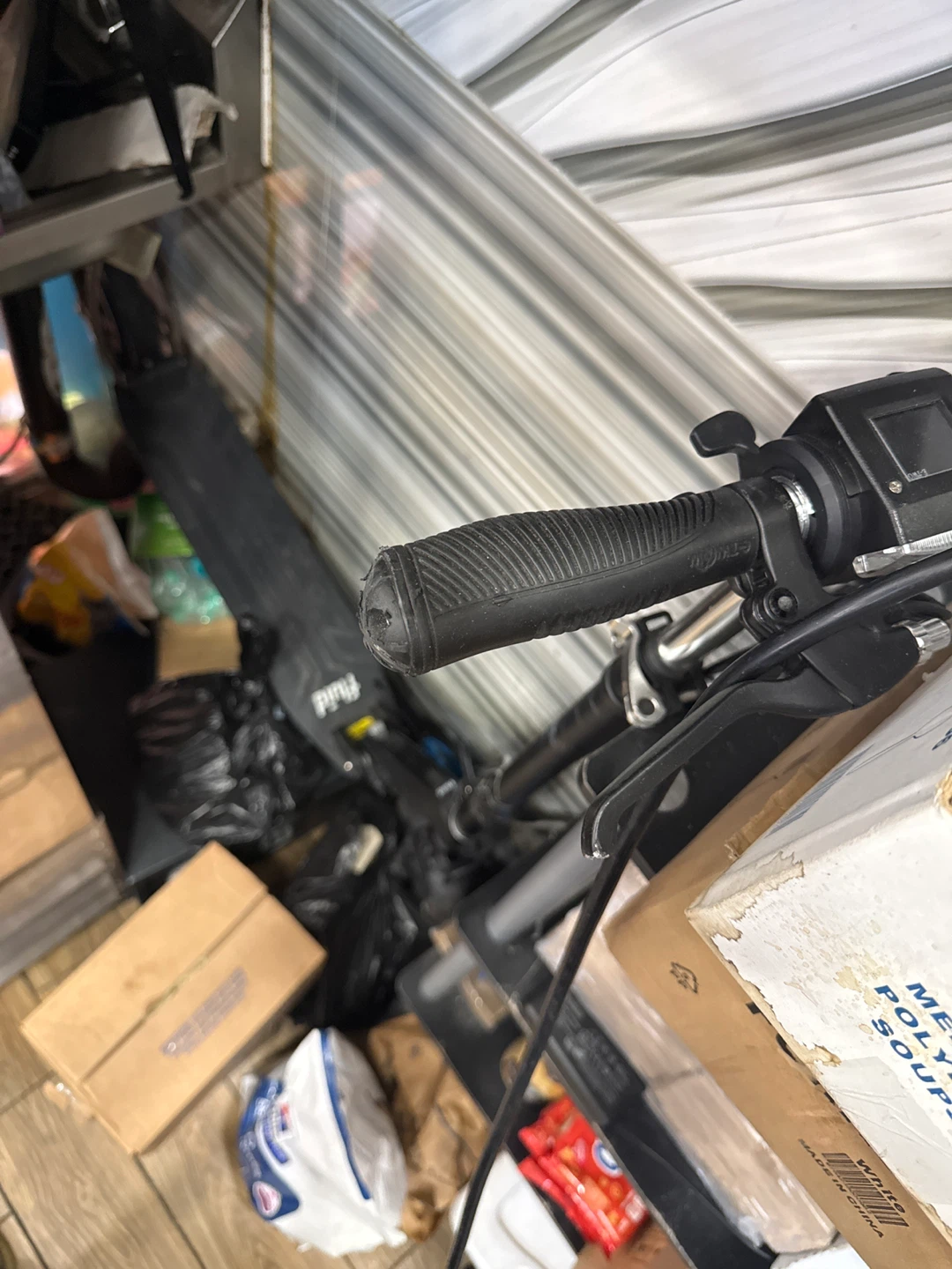 Fluid Electric Scooter