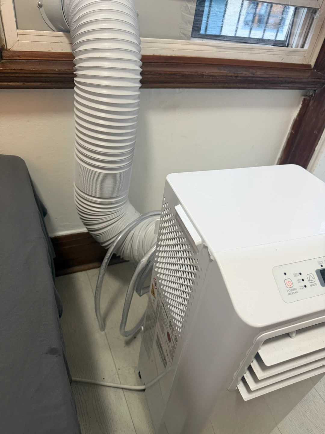 Hisense Portable Air Conditioner - photo 2