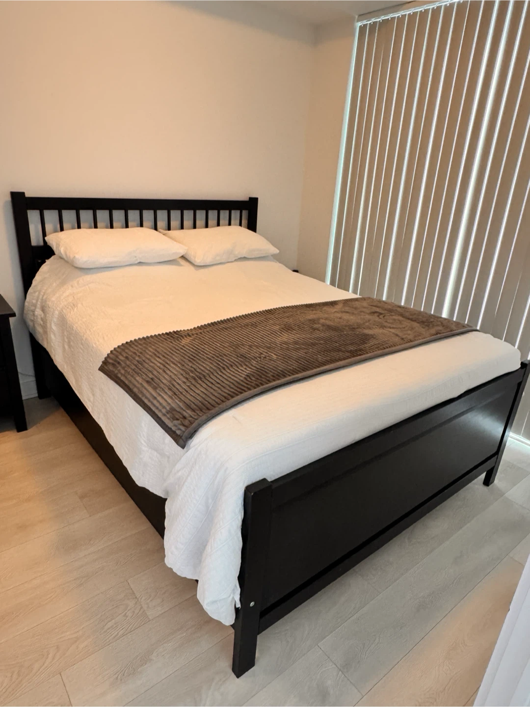 Bed Frame Queen Size Wood – Brown/Black (disassembled ready)