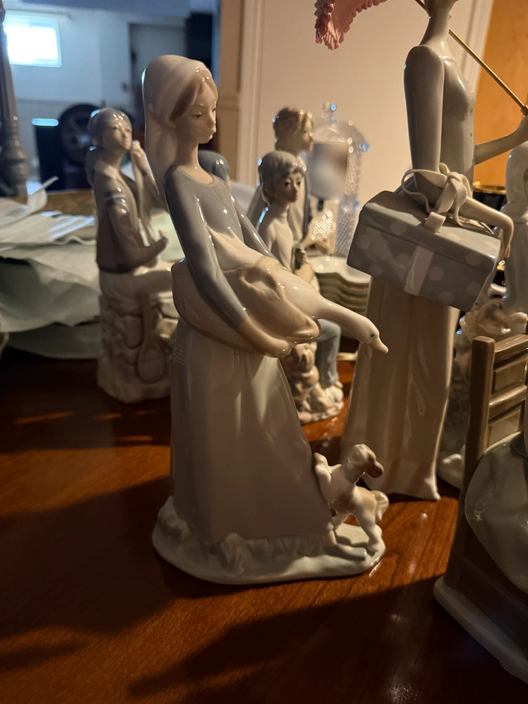 Lladro Porcelain Figurine Girl with Goose