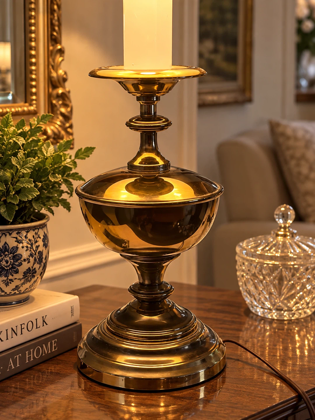 Elegant Vintage Table Lamp – New Shade. 28” - photo 2