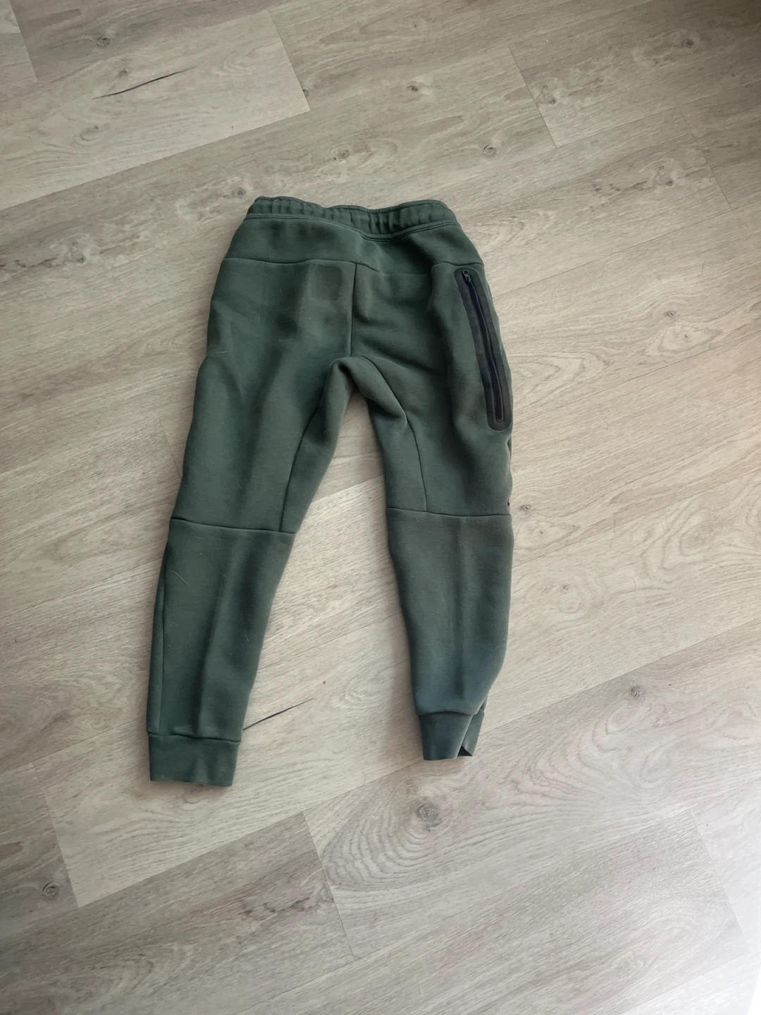 Boys authentic Nike Tech Fleece Joggers Green - photo 2