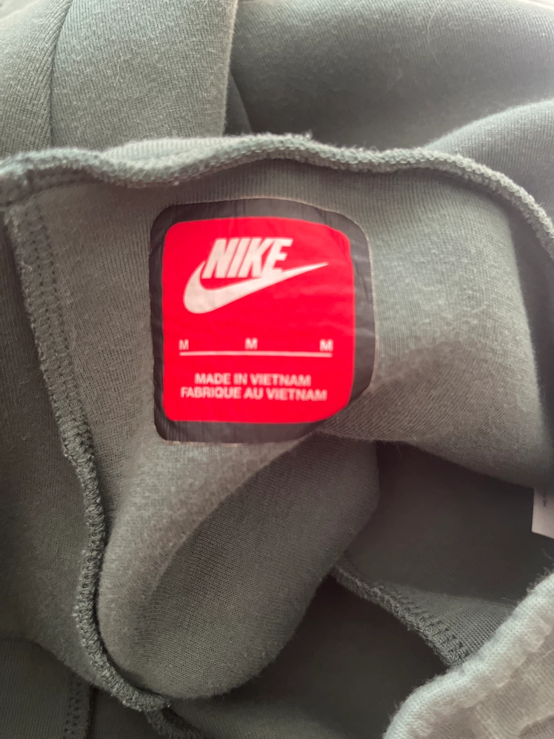 Boys authentic Nike Tech Fleece Joggers Green - photo 3