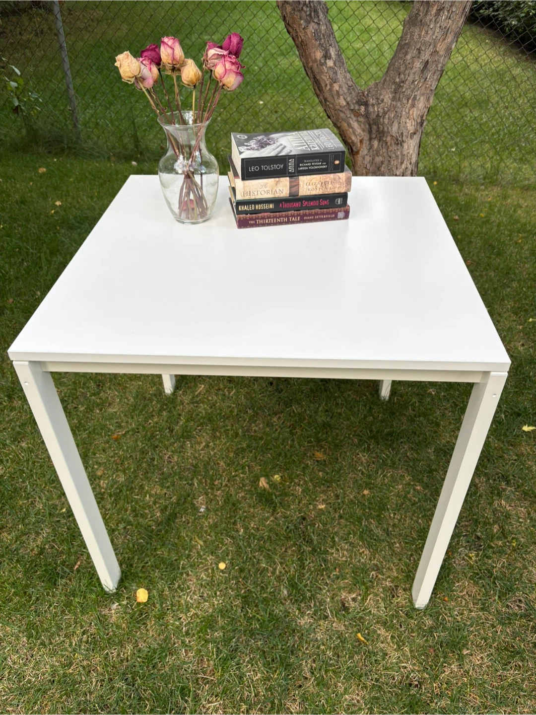 Like new minimalist Ikea table