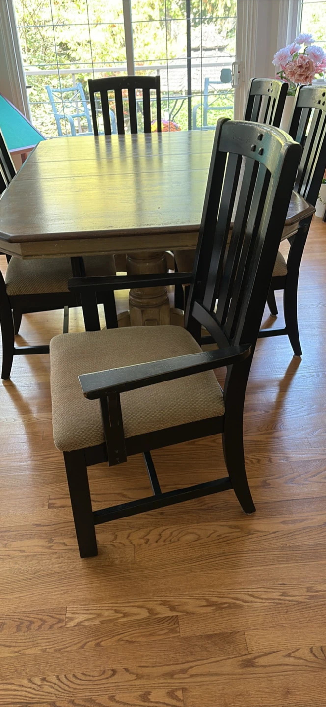 Dining room table with matching chairs - photo 4