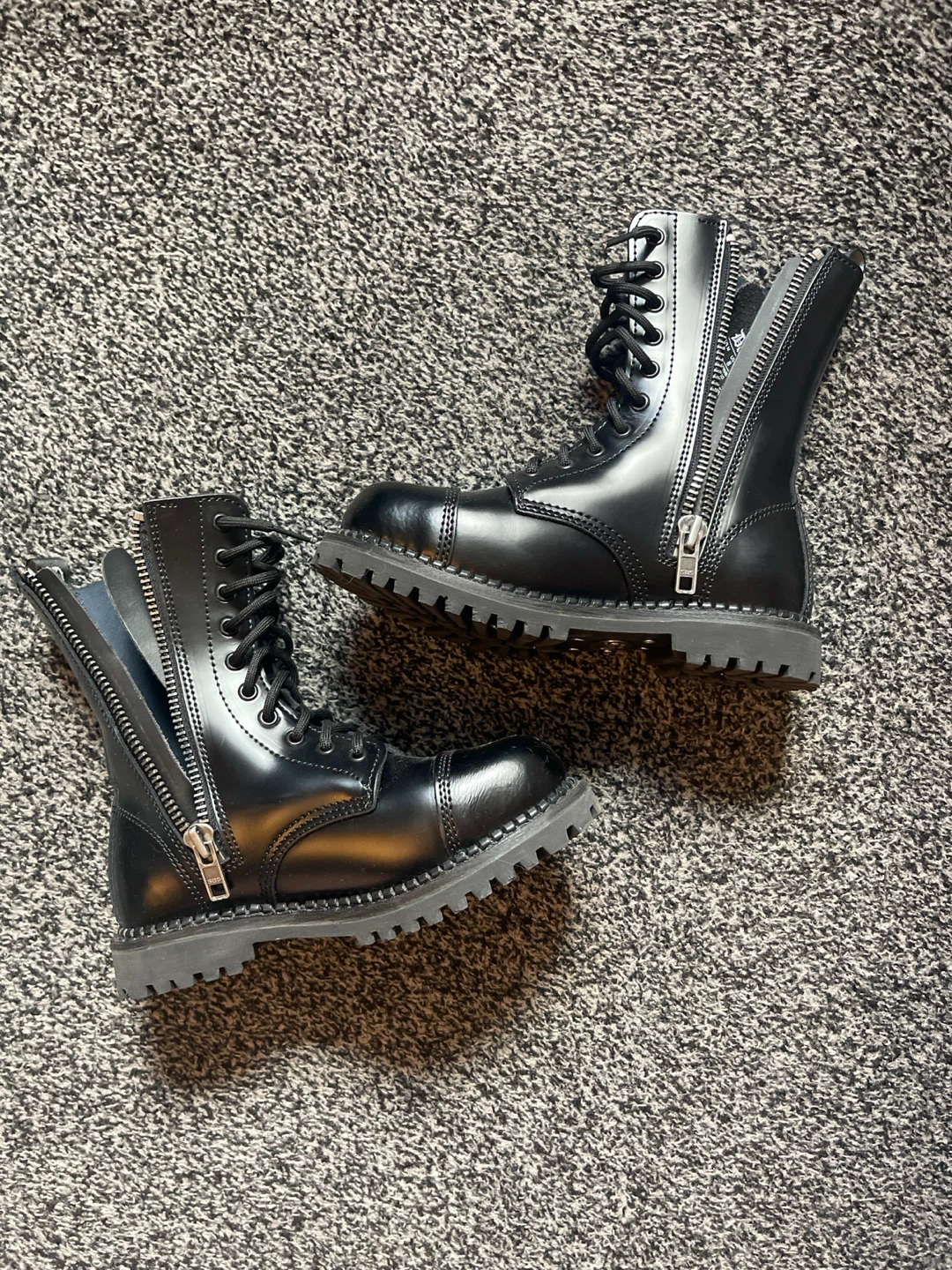 Demonia Riot-10 women size 8