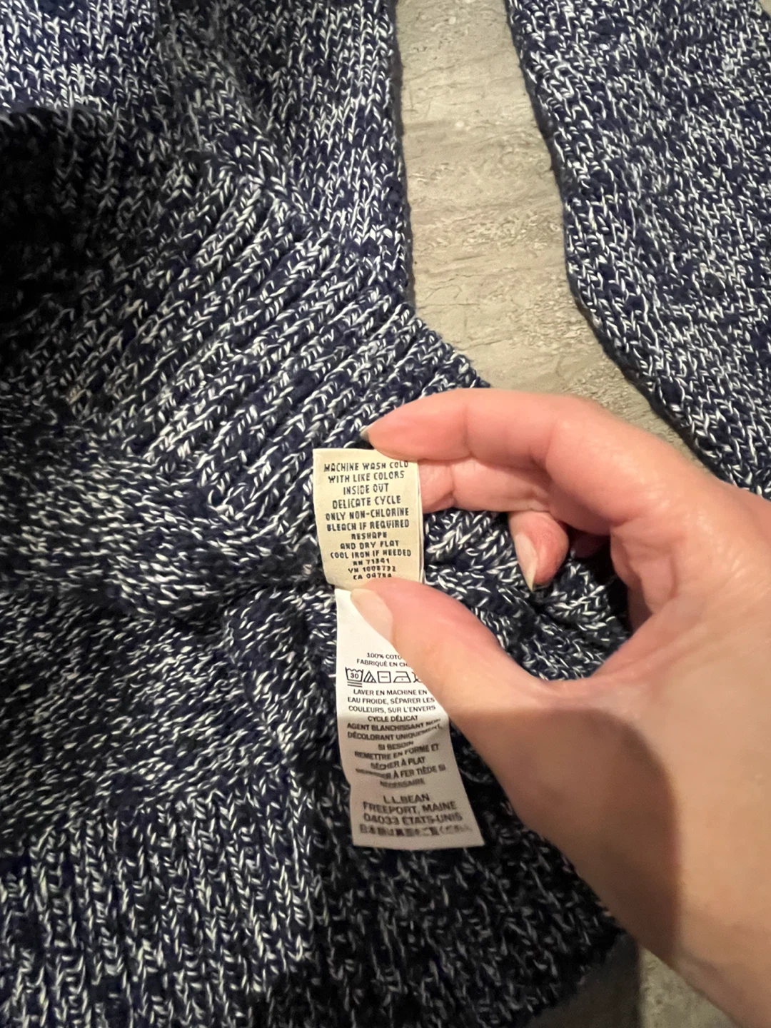 New with tags L.L.Bean Navy and White Cotton Sweater - photo 3