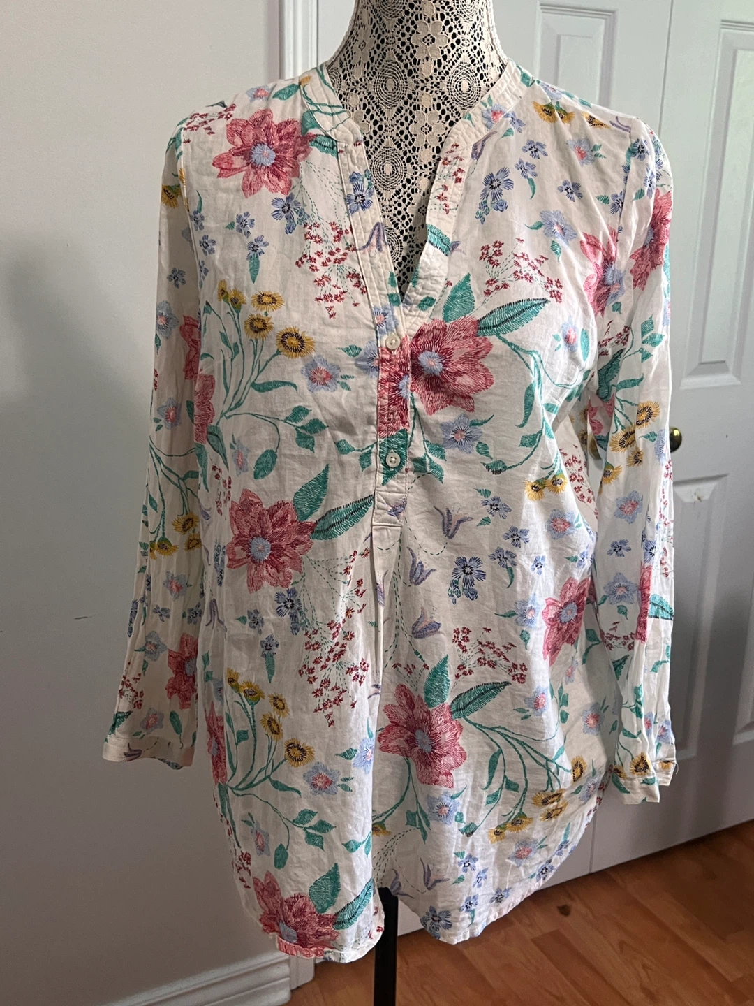 Assorted Women's Blouses and Tunics - photo 4