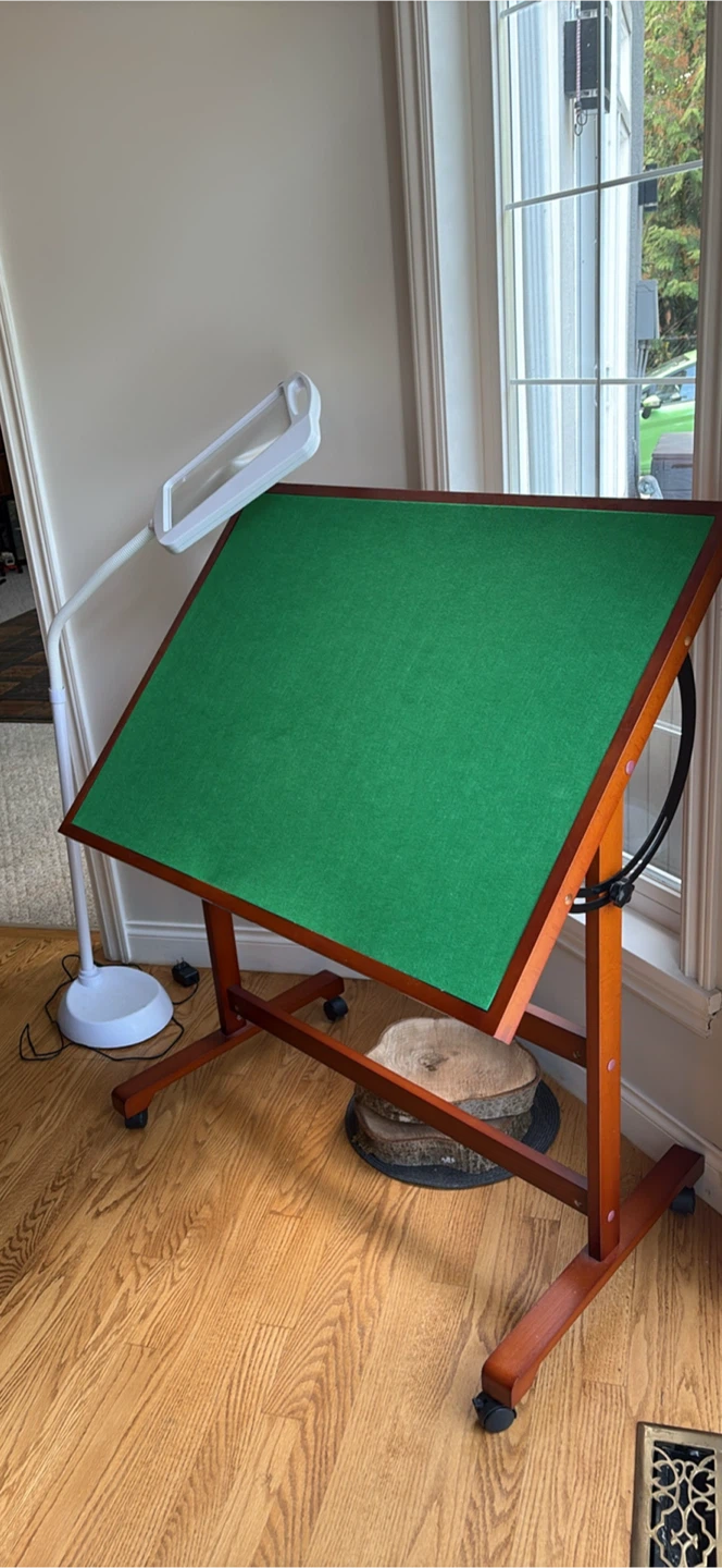 Adjustable Puzzle Table