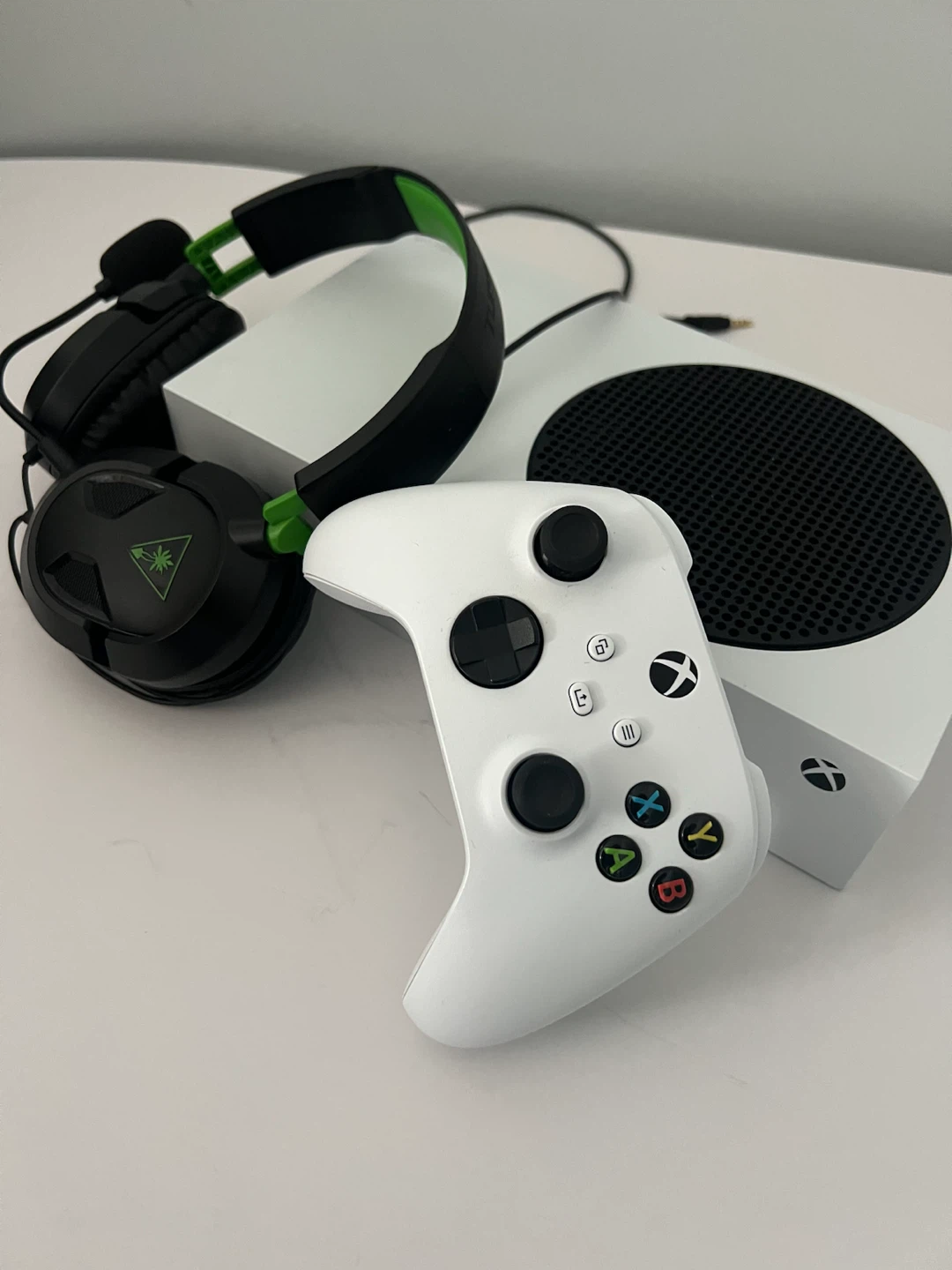 Xbox Series S Console Bundle - photo 3