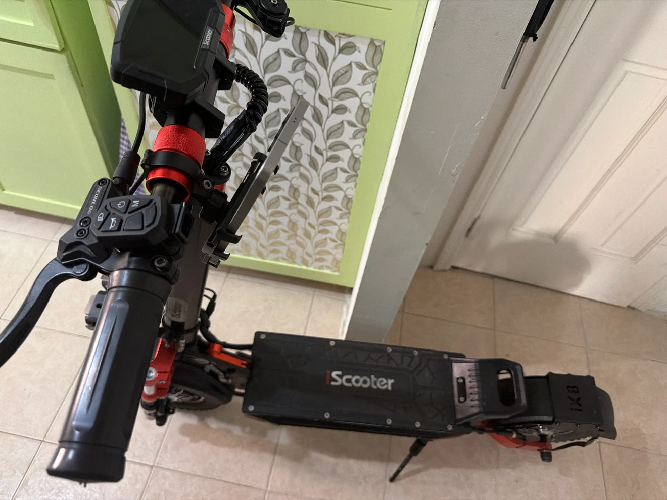 iScooter iX8 Electric Scooter