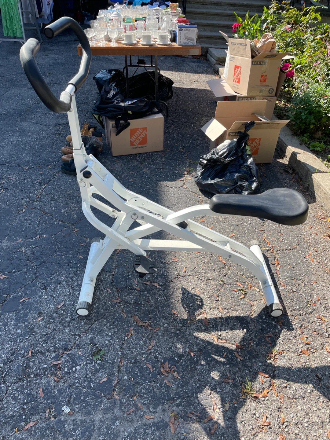 White squat assist exercise machine