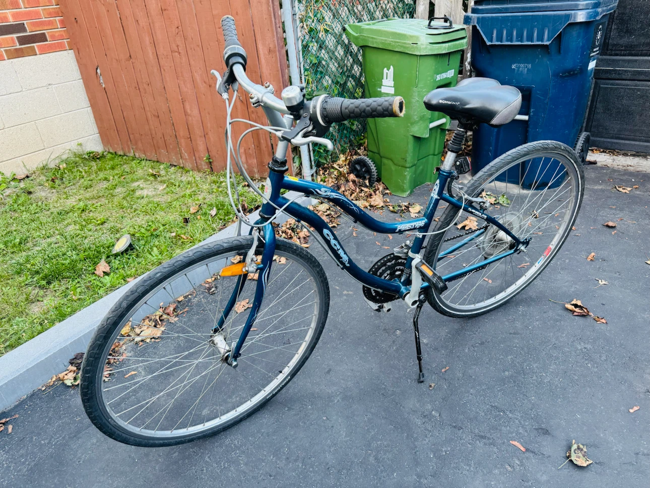 CCM Prestige Carbolite Crossroads Hybrid Bicycle
