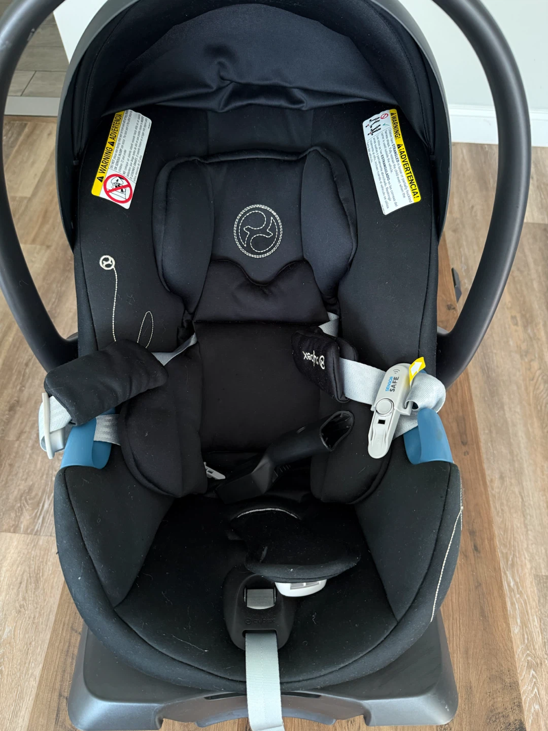 Cybex Infant Car Seat with Base and stroller - photo 2