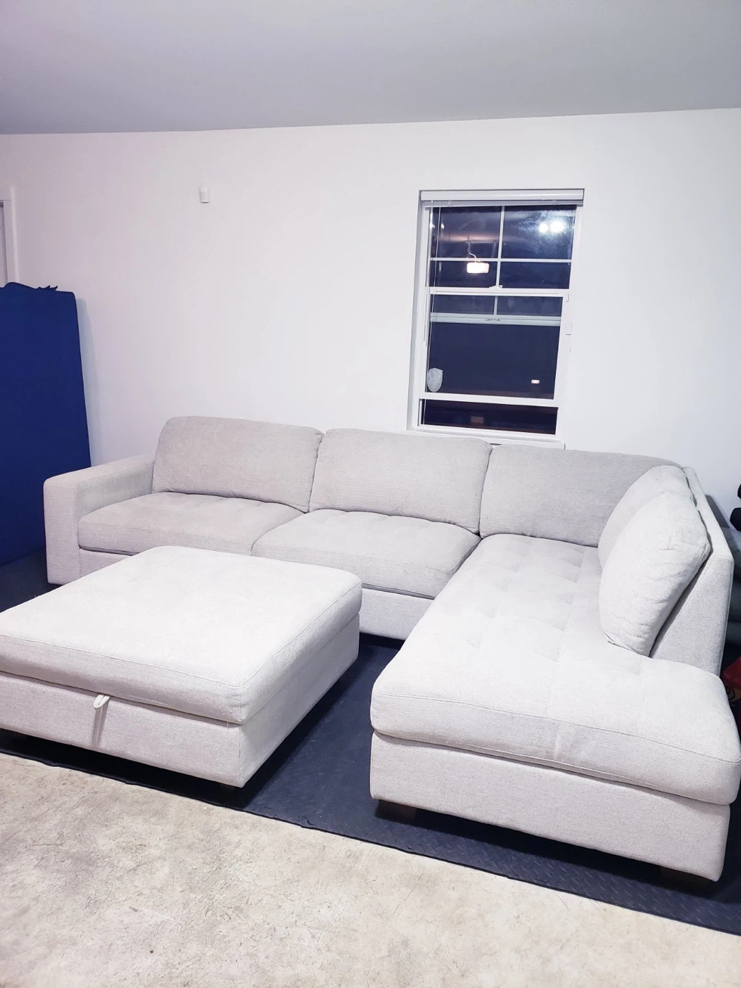 Light Grey Sectional Sofa with Storage Ottoman
