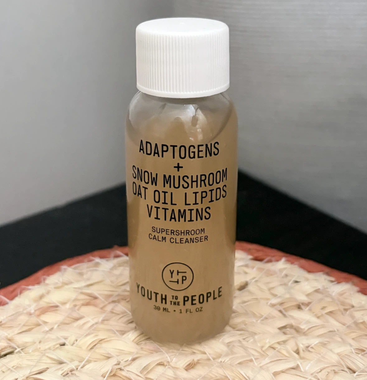 Youth to the People Supershroom Calm Cleanser 30ml