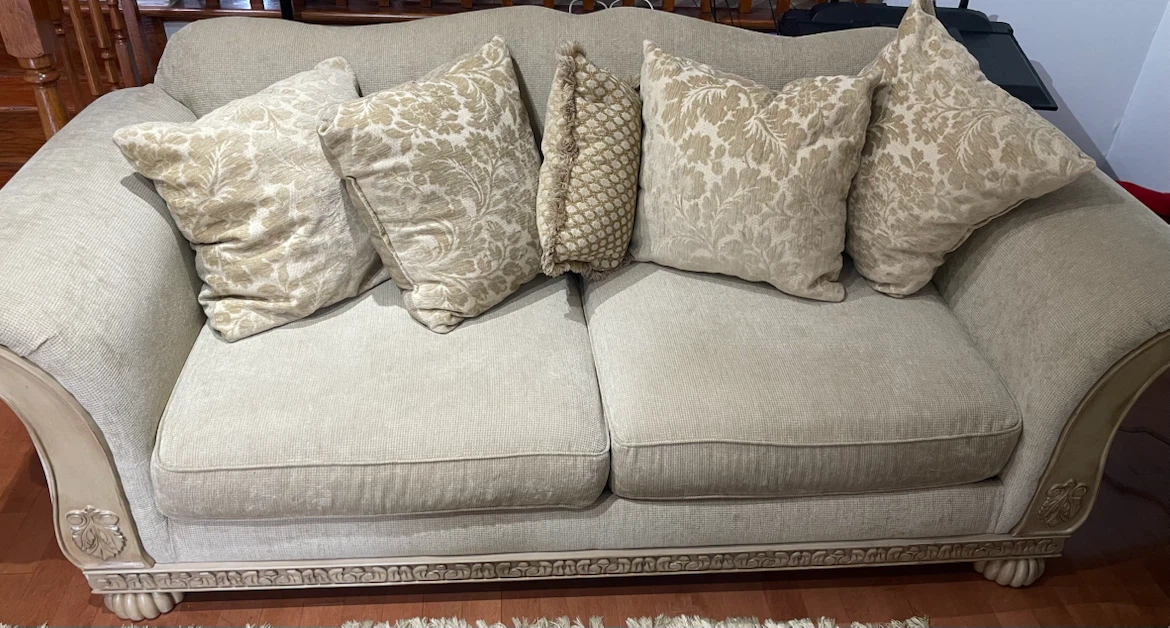 Ashley set sofa(love seat & 3-seater) and coffee table - photo 5