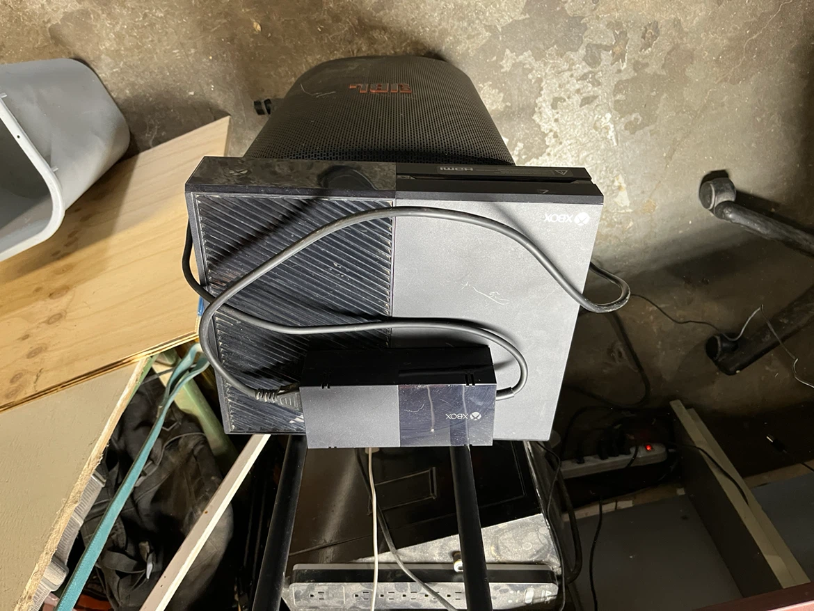 Xbox One Console Bundle - photo 3