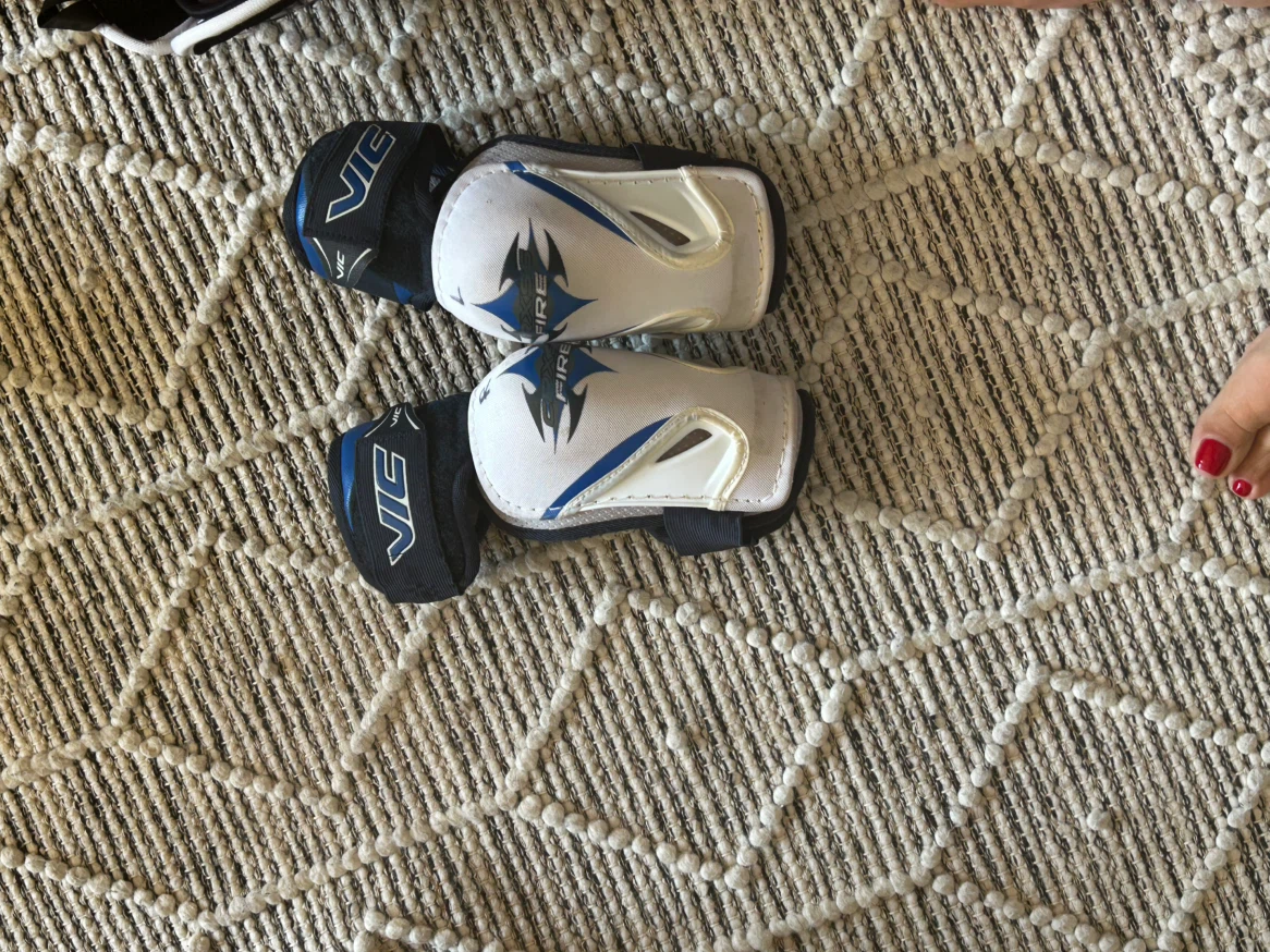 VIC Fire Elbow Pads