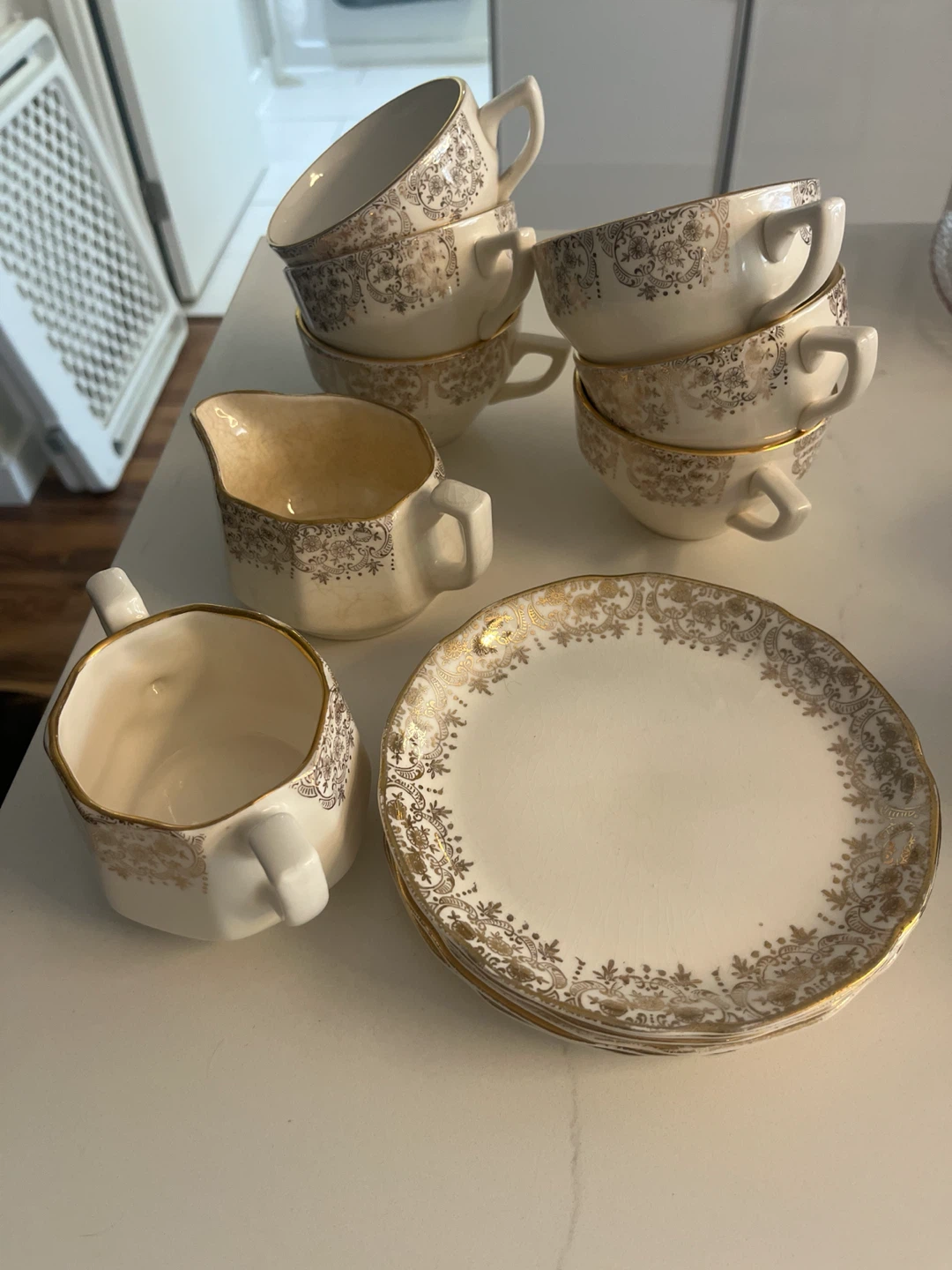 Vintage Georgian China Tea Set – 22K Gold Filigree